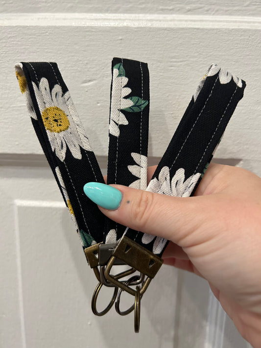 Daisy Print Key Fob Wristlet